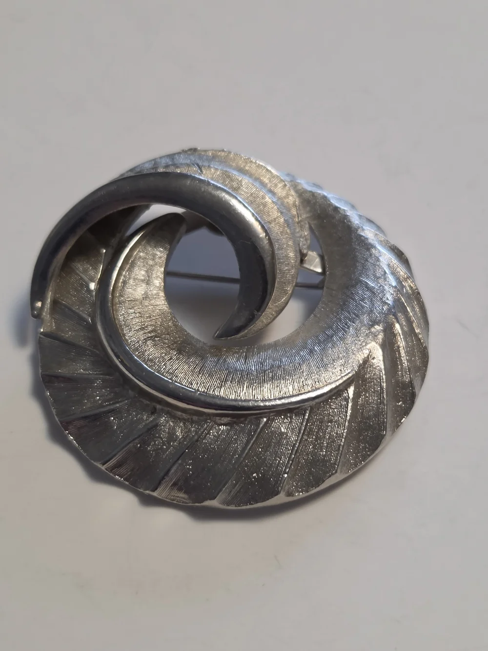 Vtg Coro Silver-Tone Swirl Sculptural Brooch